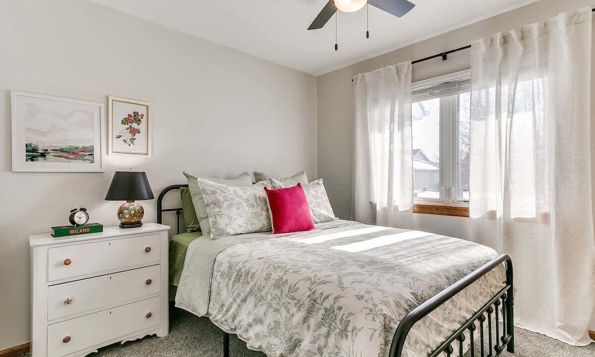 Photo of Bedroom in Ames