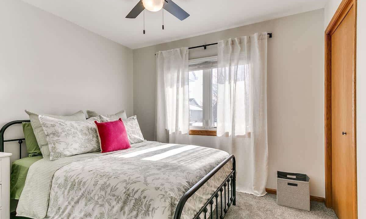 Photo of Bedroom in Ames