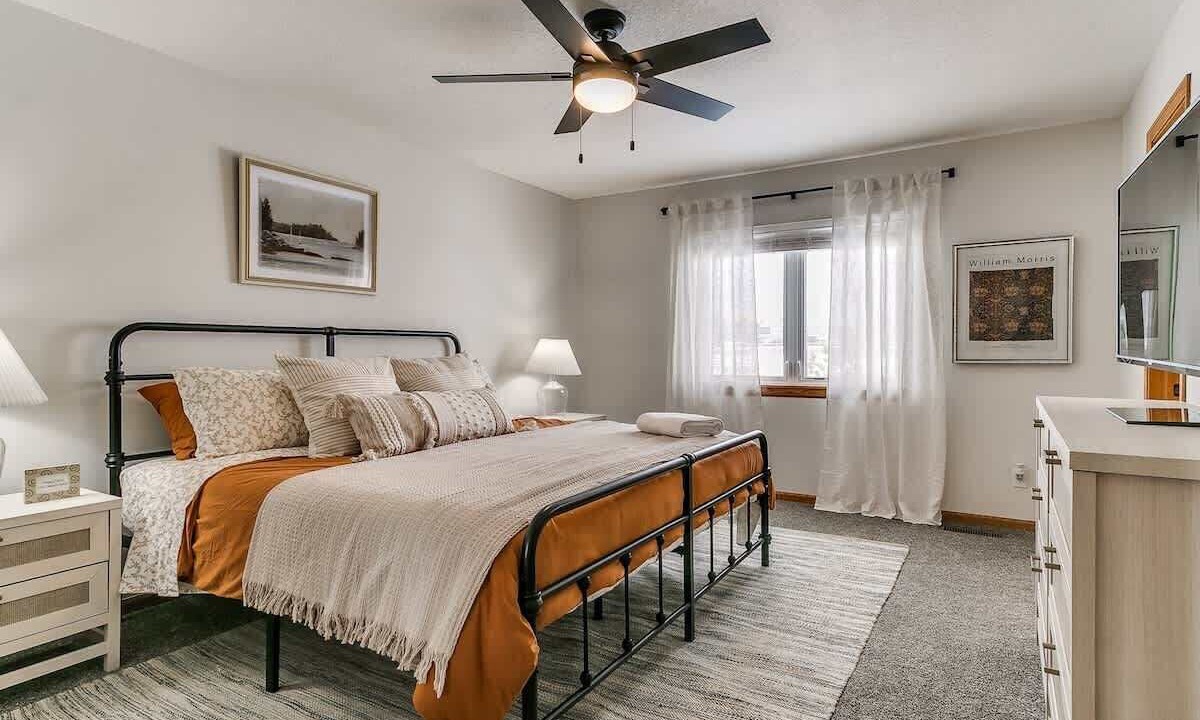 Photo of Bedroom in Ames