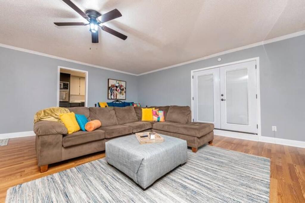 Photo of Livingroom in Warner Robins