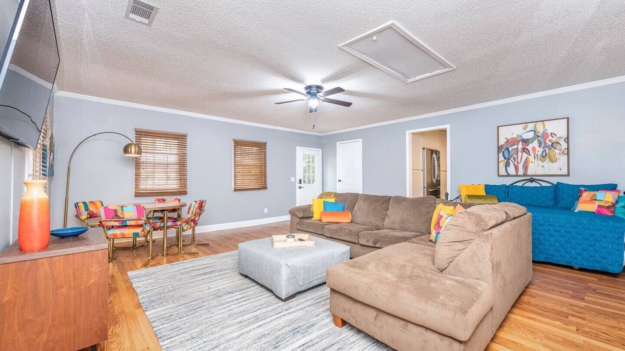 Photo of Livingroom in Warner Robins