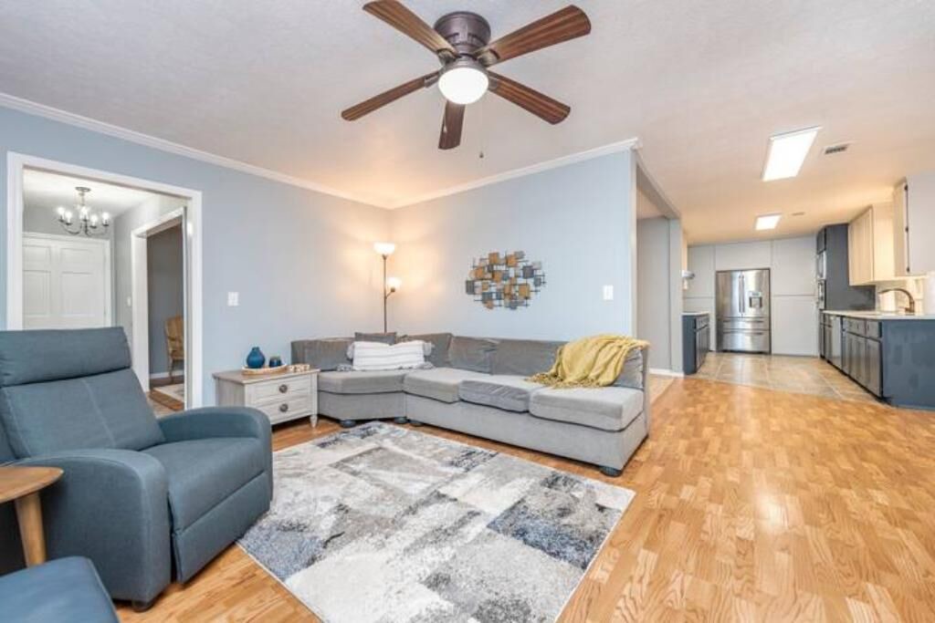 Photo of Livingroom in Warner Robins