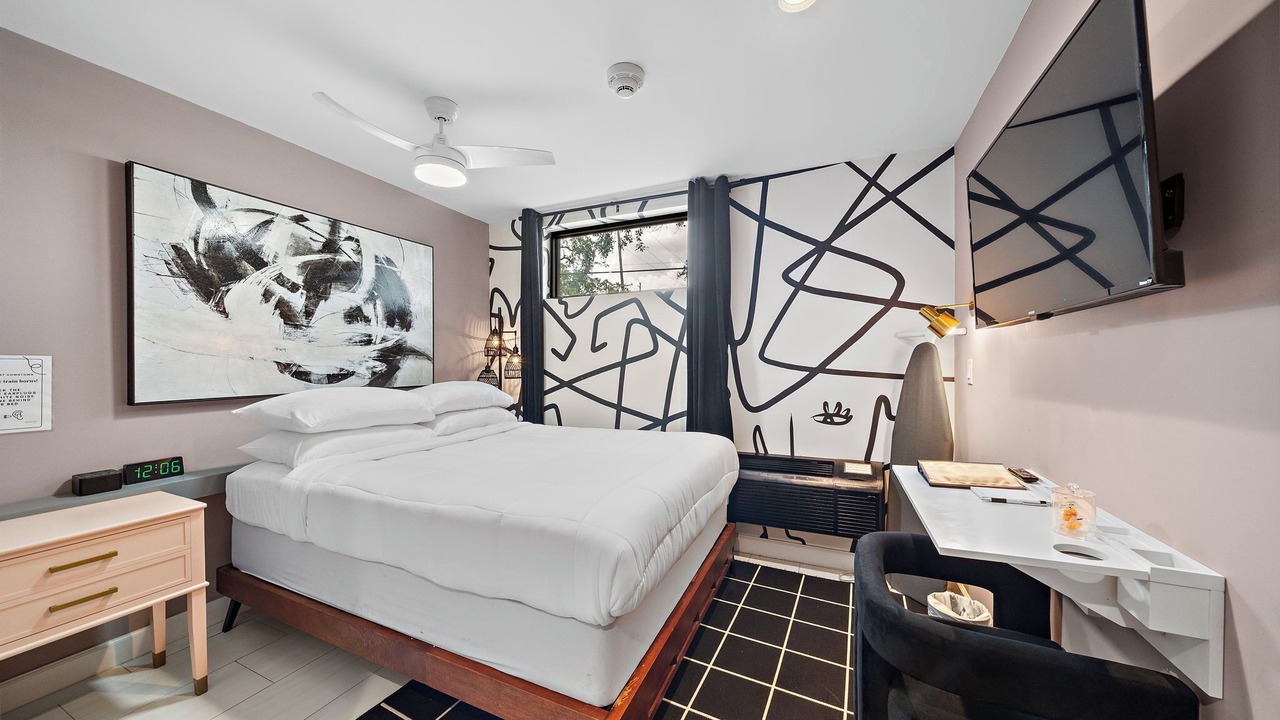 Photo of Bedroom in South Central Houston