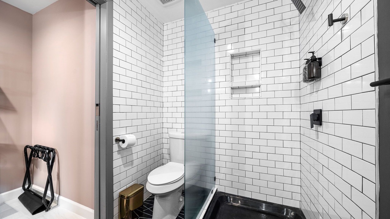 Photo of Bathroom in South Central Houston