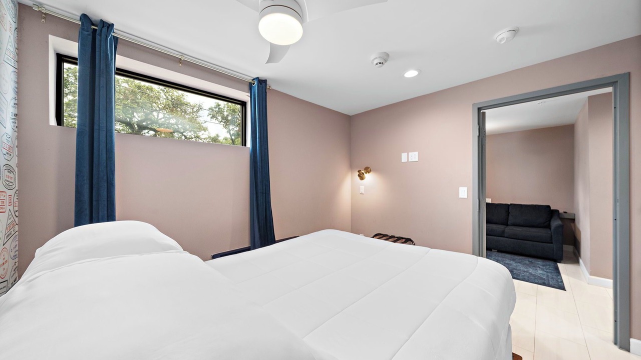 Photo of Bedroom in South Central Houston