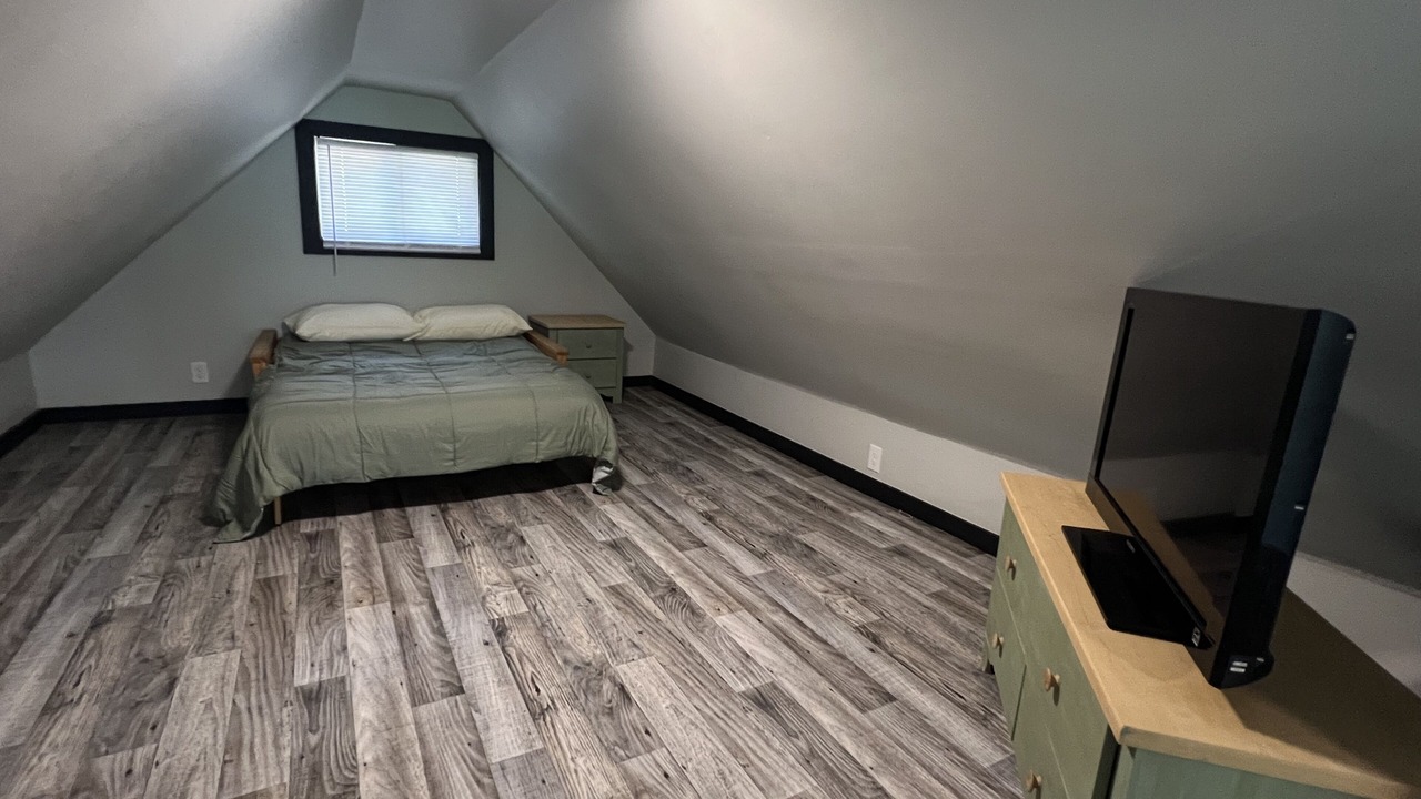 Photo of Bedroom in Madisonville