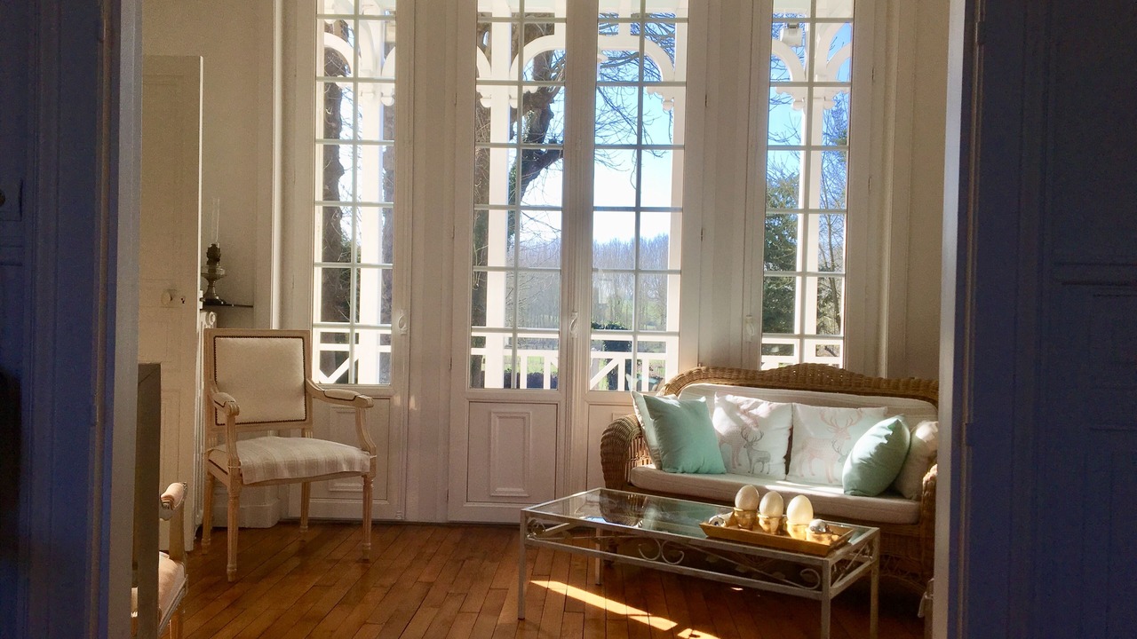 Photo of Livingroom in Yvre-le-Polin