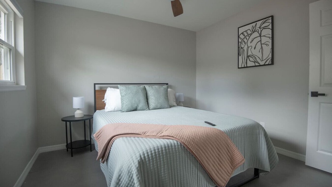 Photo of Others in Pine Castle