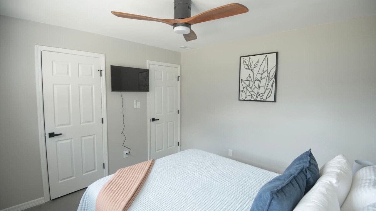 Photo of Others in Pine Castle