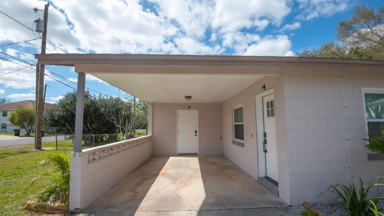 Photo of Others in Pine Castle