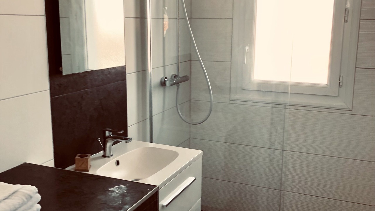 Photo of Bathroom in Challans