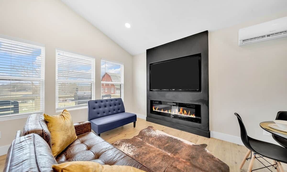 Photo of Livingroom in Bluff City