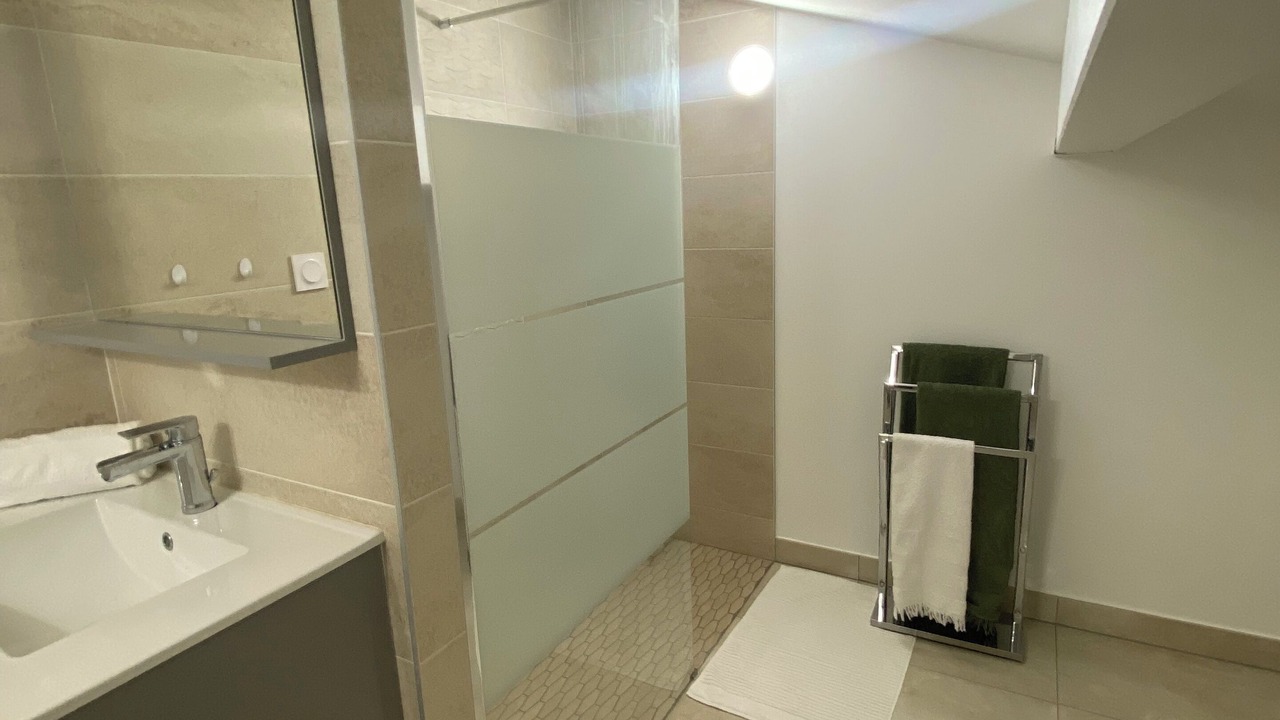 Photo of Bathroom in Saint-Cyprien Plage