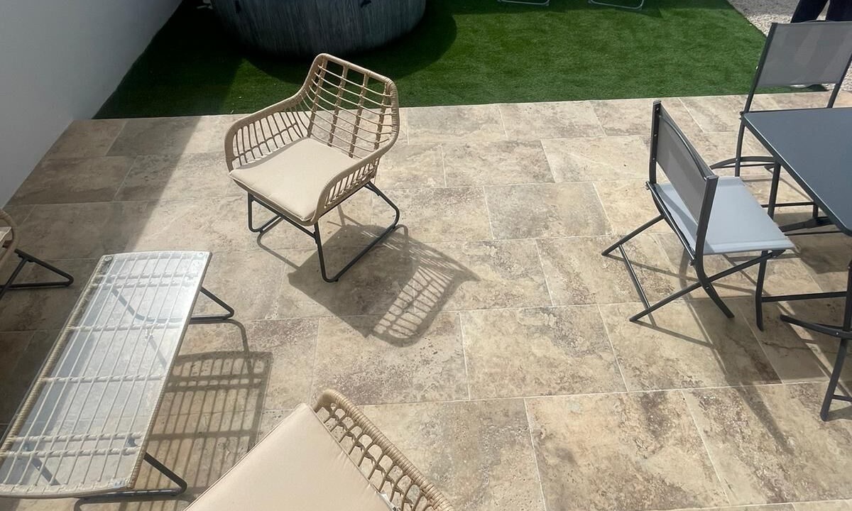 Photo of Patio Balcony in Eyguieres