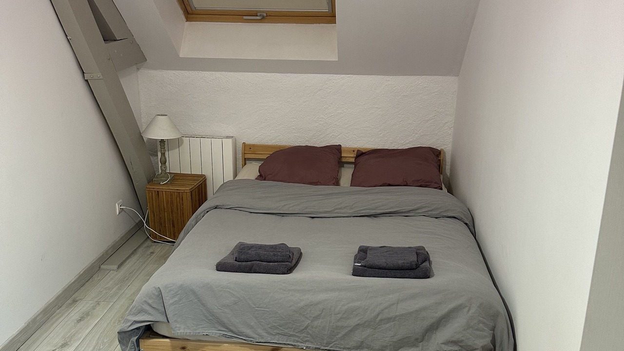 Photo of Bedroom in Manthelan