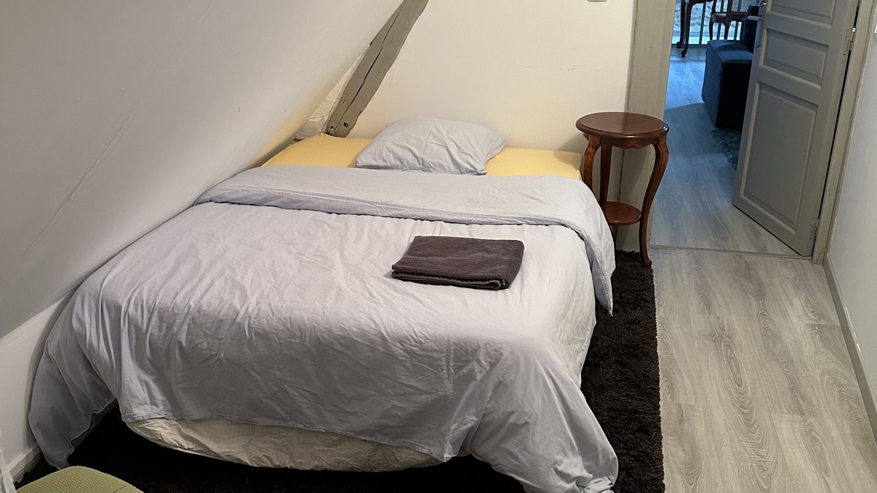 Photo of Bedroom in Manthelan