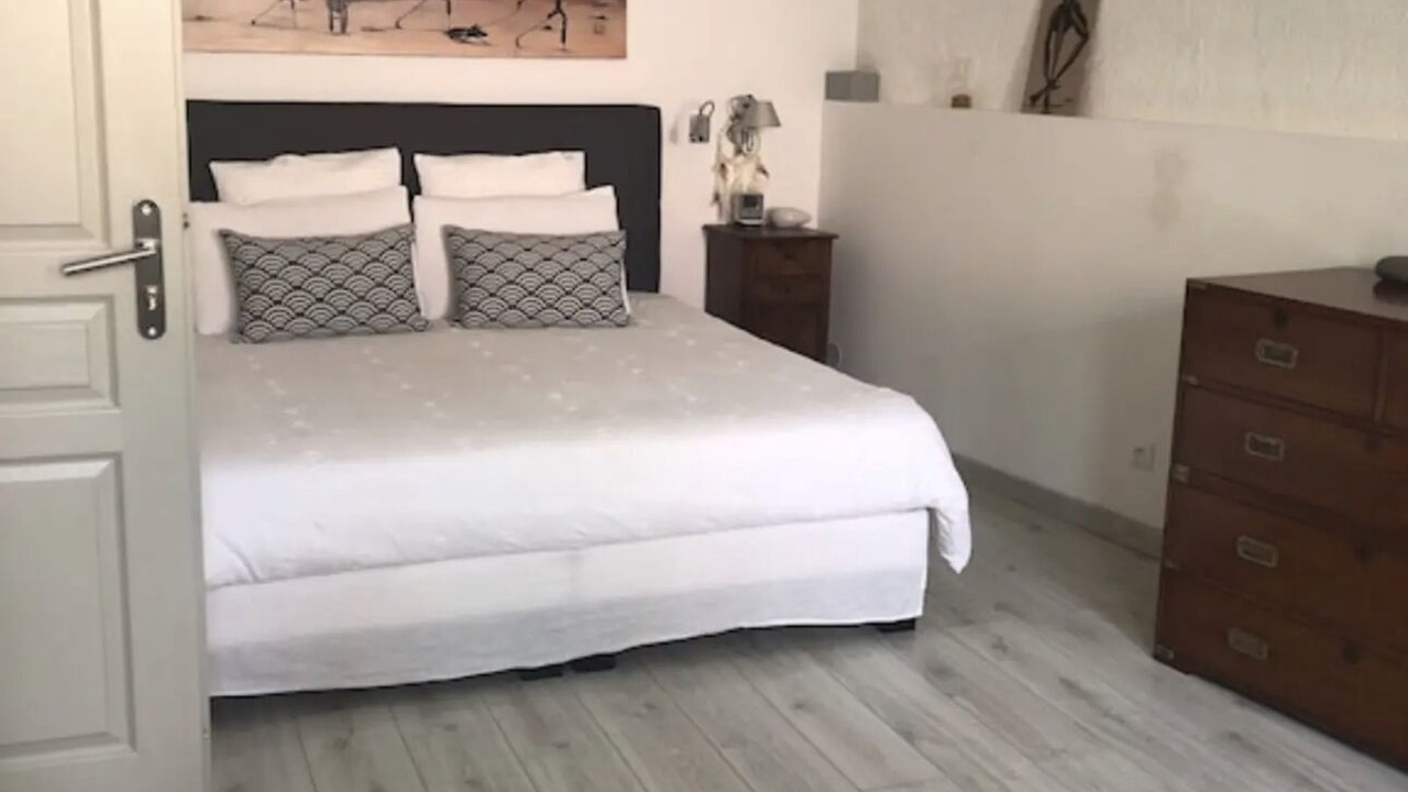 Photo of Bedroom in Manthelan