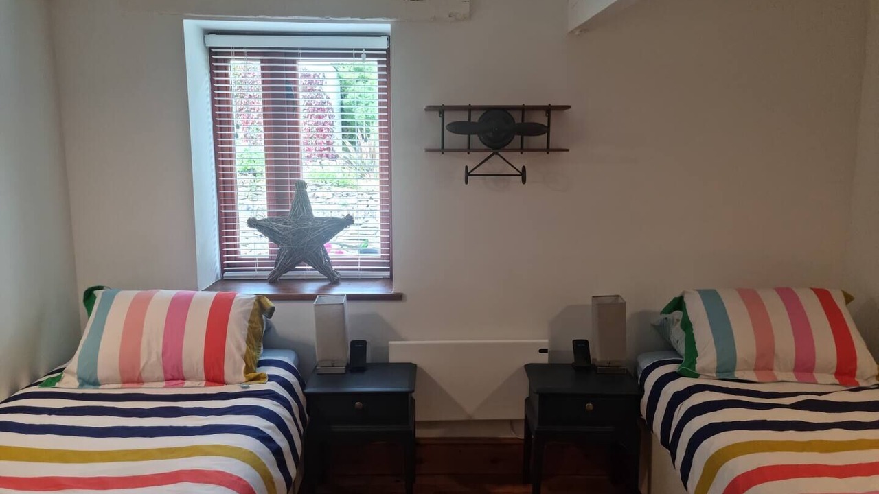 Photo of Bedroom in Lower Trengale