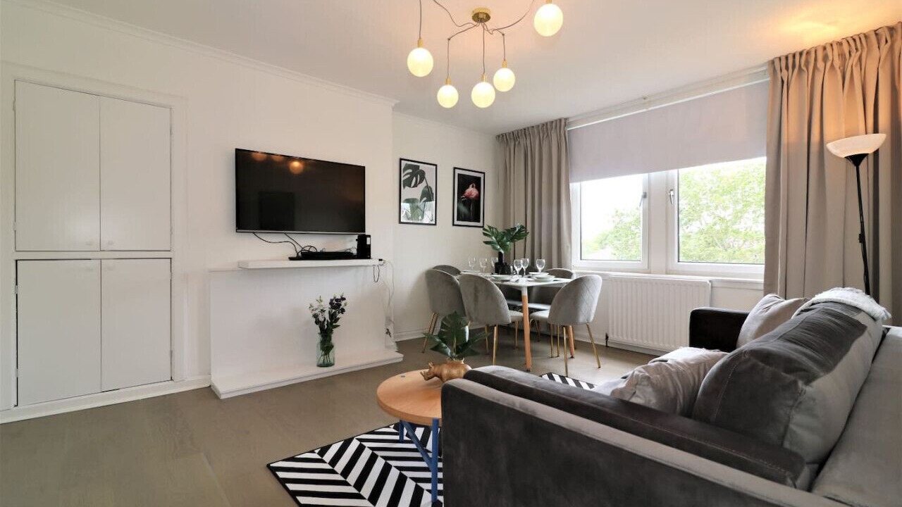 Photo of Livingroom in Bellshill