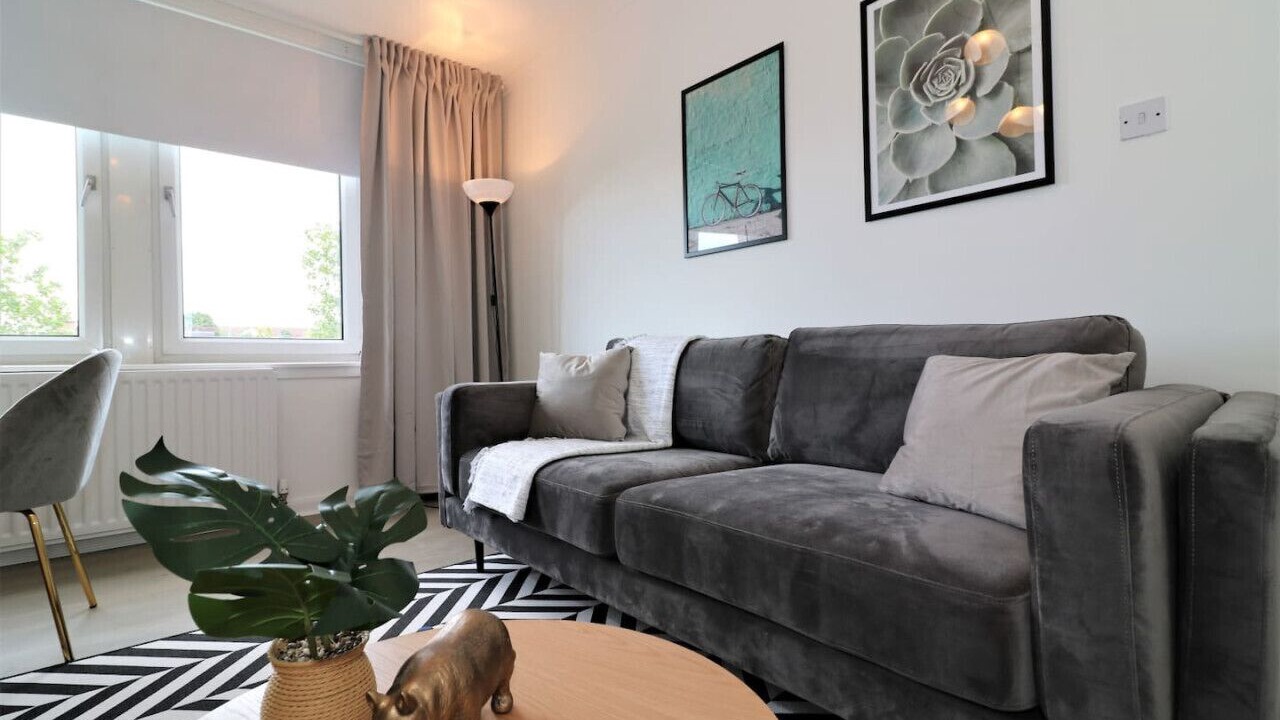 Photo of Livingroom in Bellshill