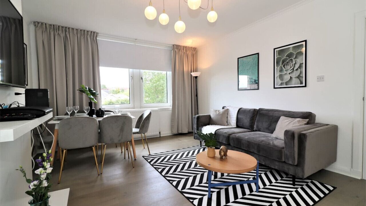 Photo of Livingroom in Bellshill