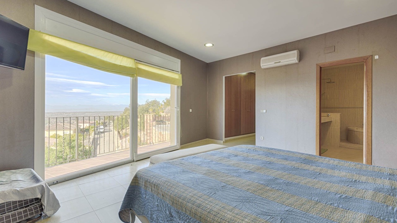 Photo of Bedroom in El Mas Isaac