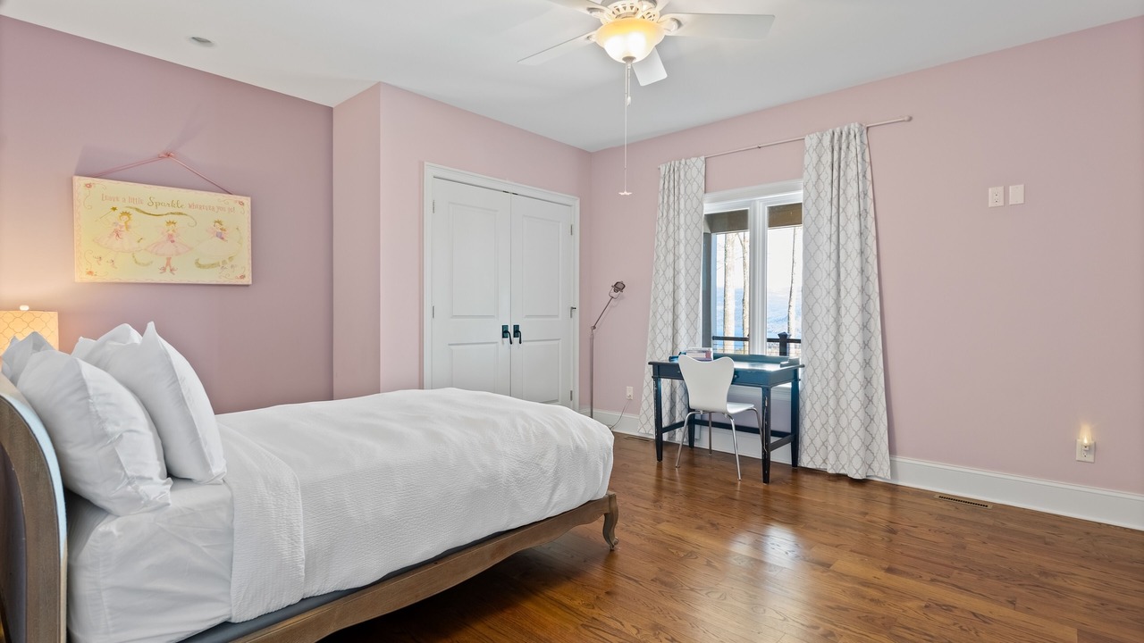 Photo of Bedroom in Bolton Landing