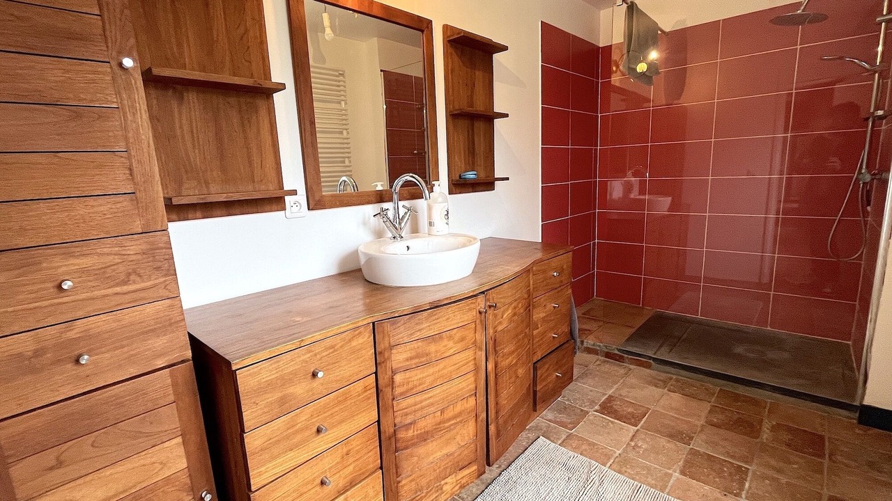 Photo of Bathroom in Sainte-Scolasse-sur-Sarthe