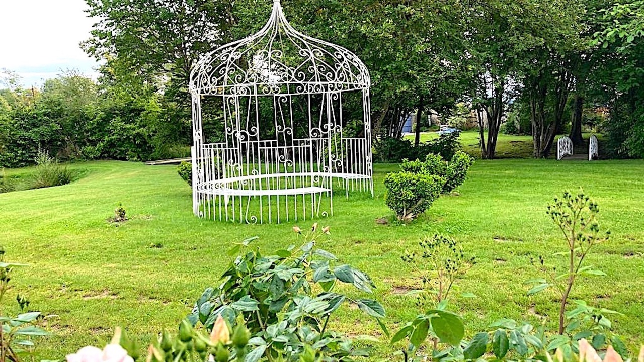 Photo of Outdoor in Sainte-Scolasse-sur-Sarthe