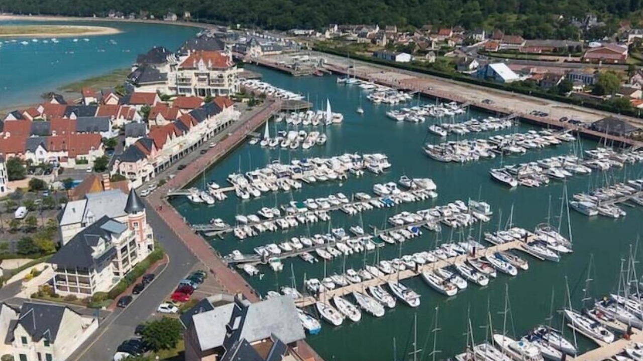 Photo of Others in Dives-sur-Mer