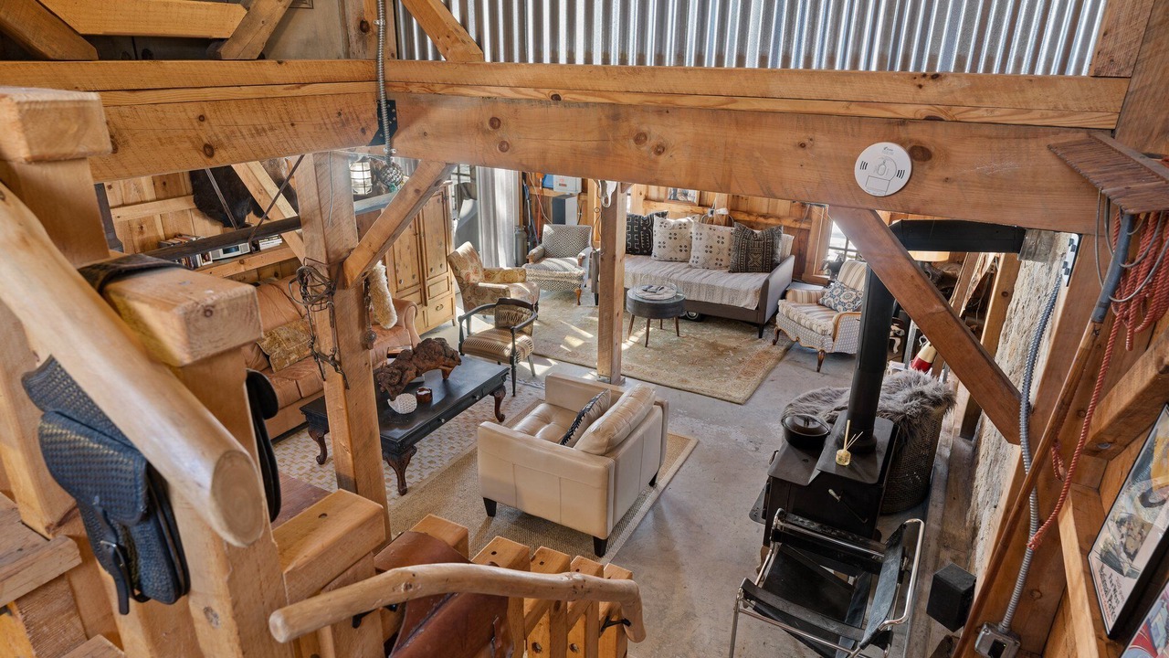 Photo of Livingroom in Charlestown