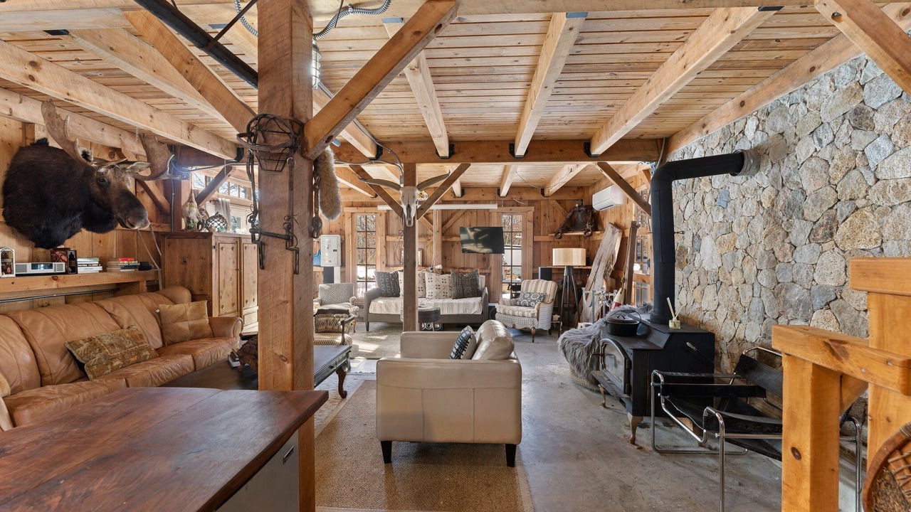 Photo of Livingroom in Charlestown