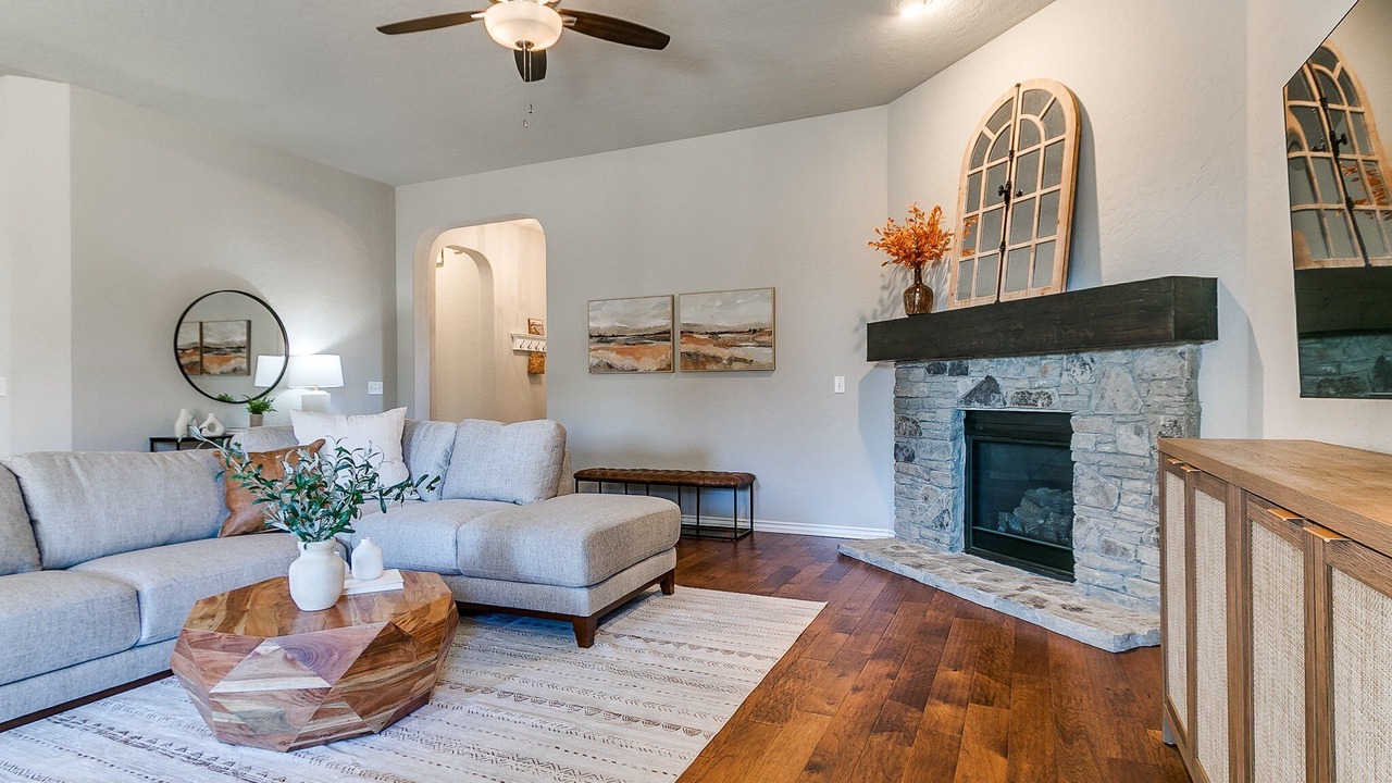Photo of Livingroom in Central Oklahoma City