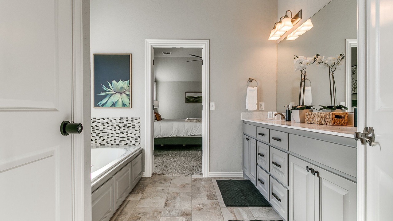 Photo of Bathroom in Central Oklahoma City