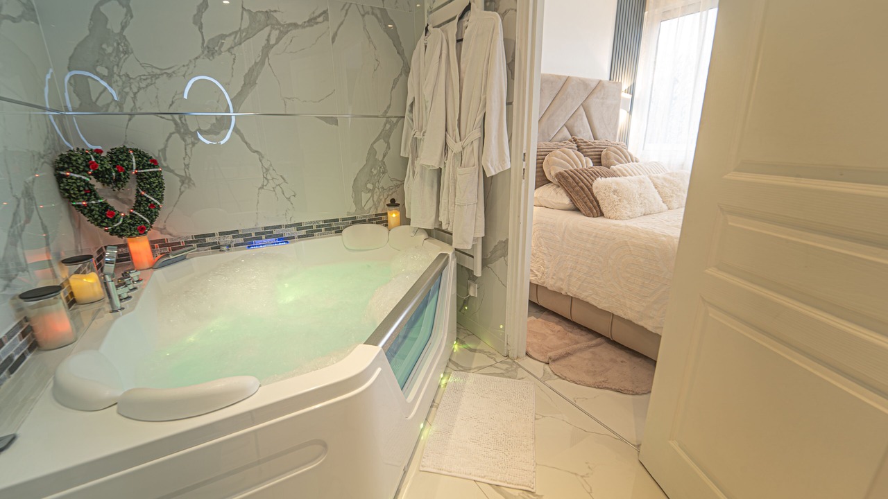 Photo of Bathroom in Le Celle-Saint-Cloud