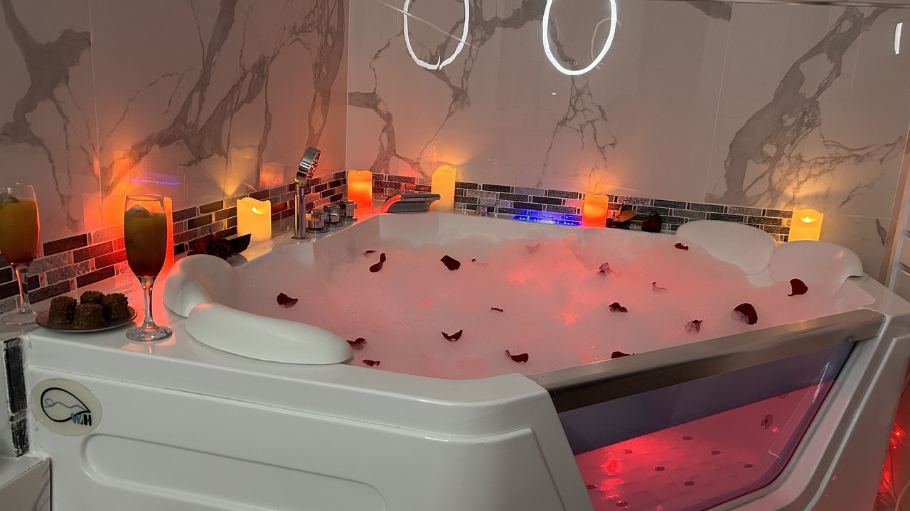 Photo of Bathroom in Le Celle-Saint-Cloud