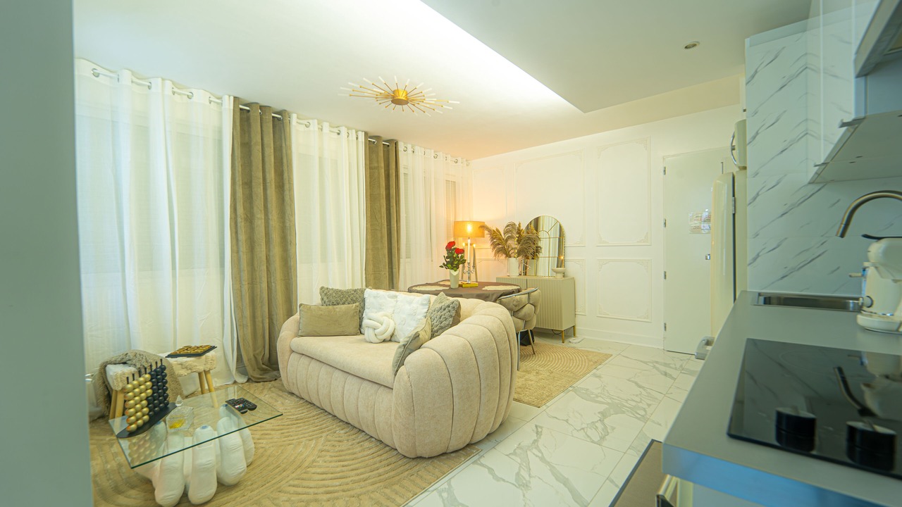 Photo of Livingroom in Le Celle-Saint-Cloud