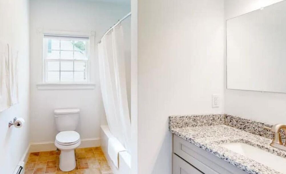 Photo of Bathroom in Naples