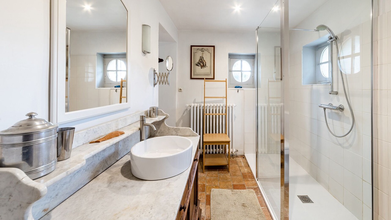 Photo of Bathroom in Saint-Barthelemy-d'Anjou