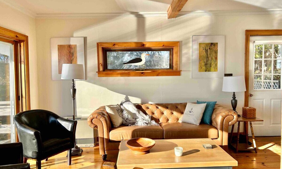 Photo of Livingroom in Eastport