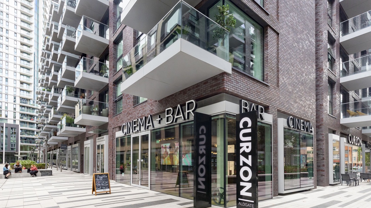 Photo of Others in Tower Hill