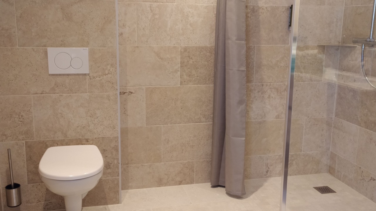 Photo of Bathroom in Crepon