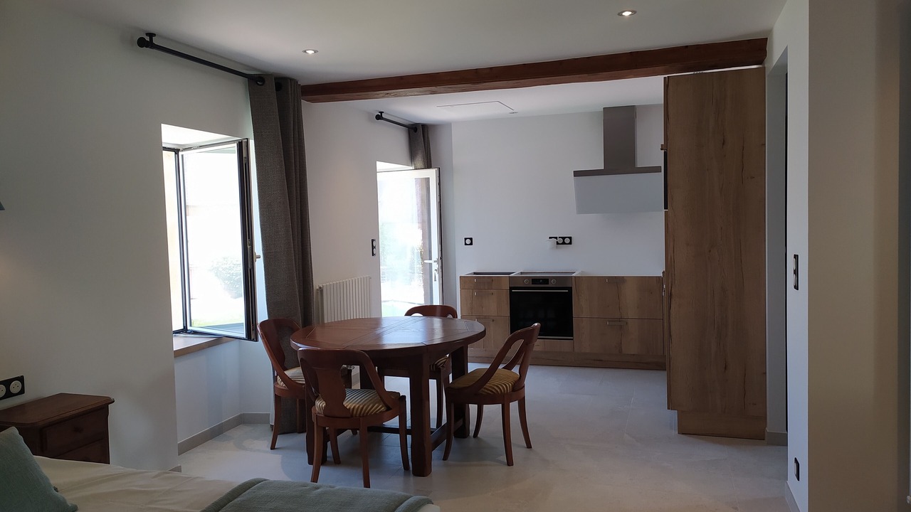 Photo of Bedroom in Crepon