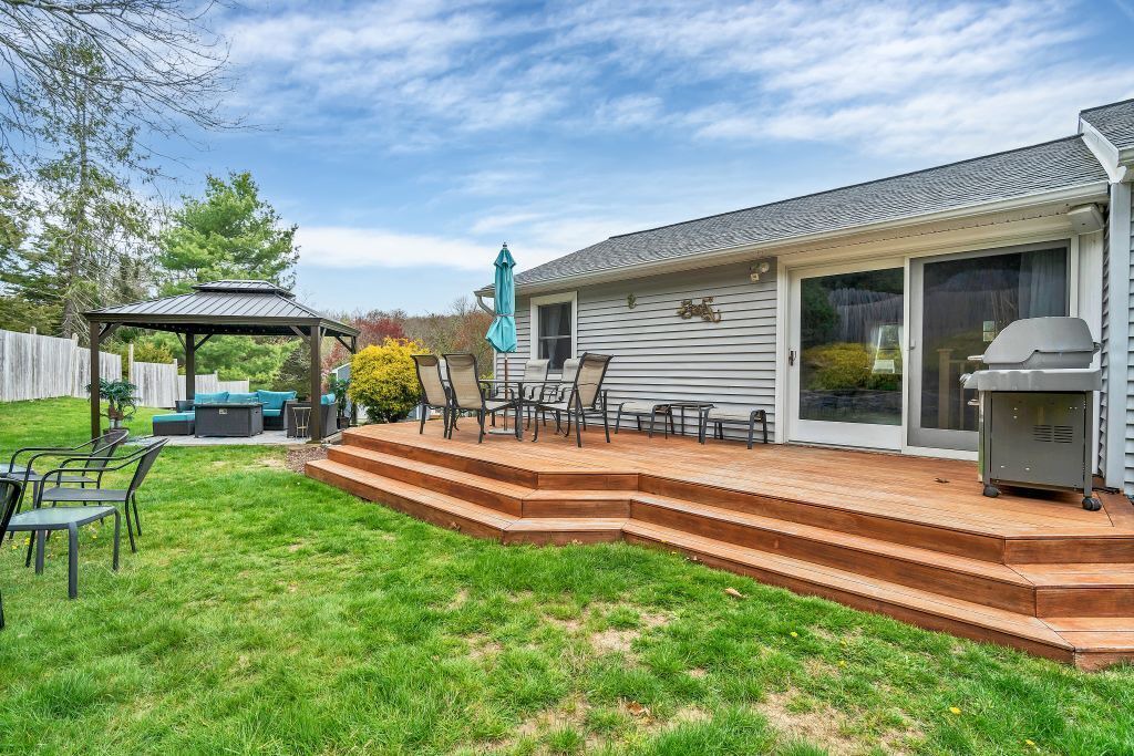 Photo of Others in Niantic