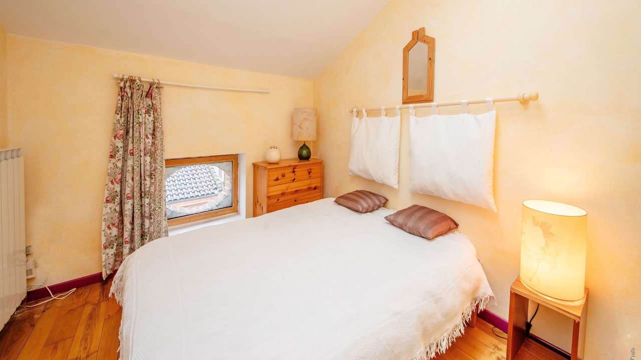 Photo of Bedroom in Albi
