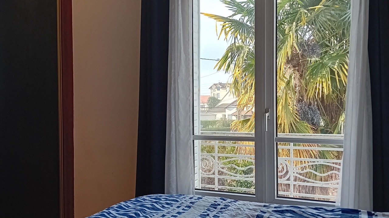 Photo of Bedroom in Domont