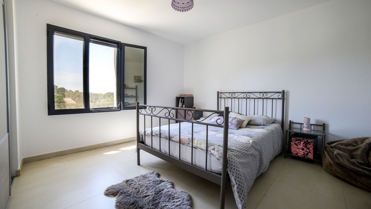 Photo of Bedroom in Uchaux