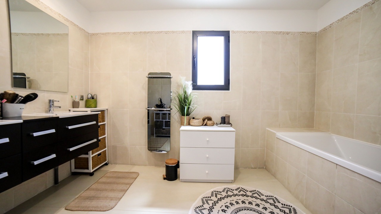 Photo of Bathroom in Uchaux