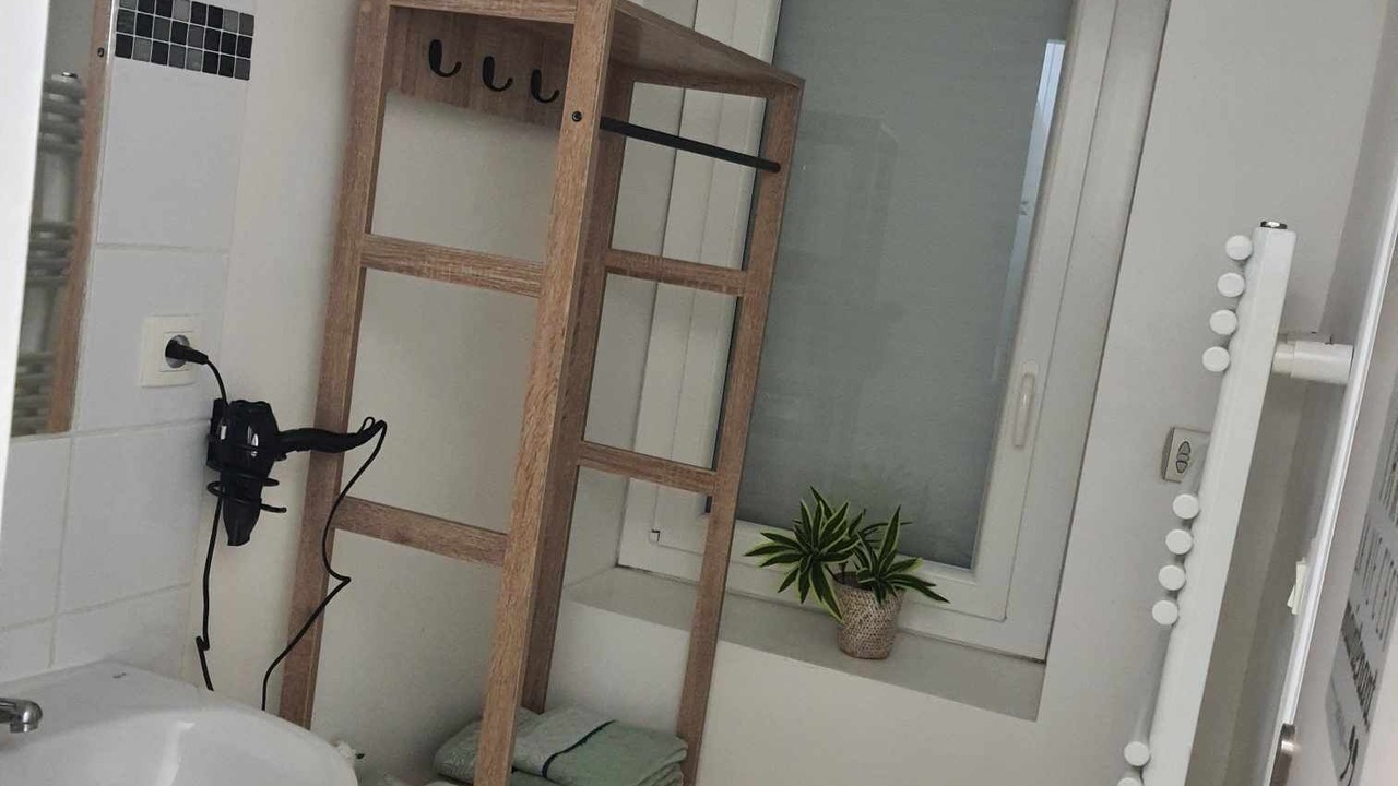 Photo of Bathroom in Anneyron