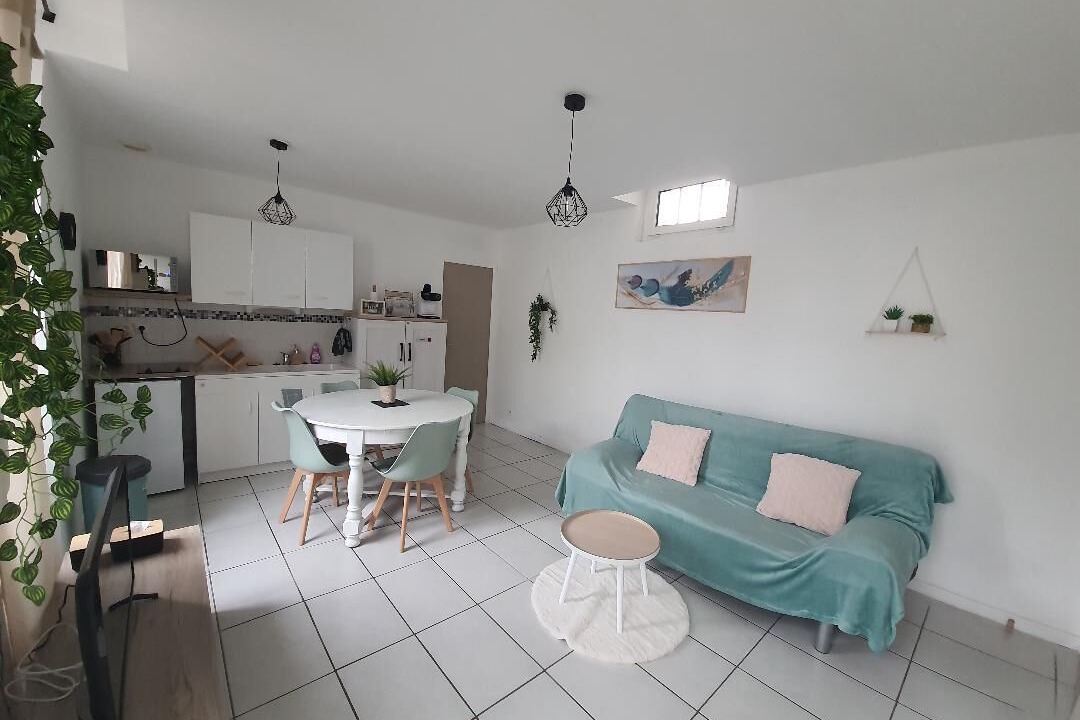 Photo of Livingroom in Anneyron